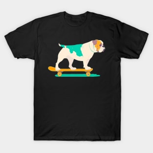 Skateboarding bulldog T-Shirt